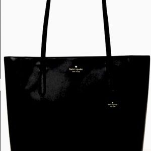Kate Spade Schuyler medium black tote.